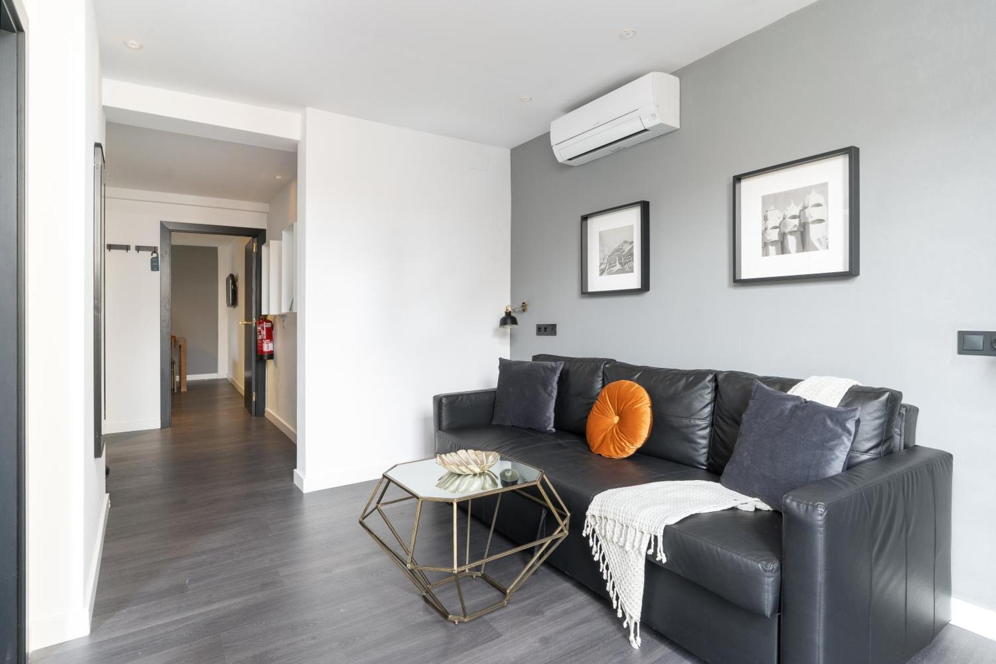 Apartment Tsa La Mare